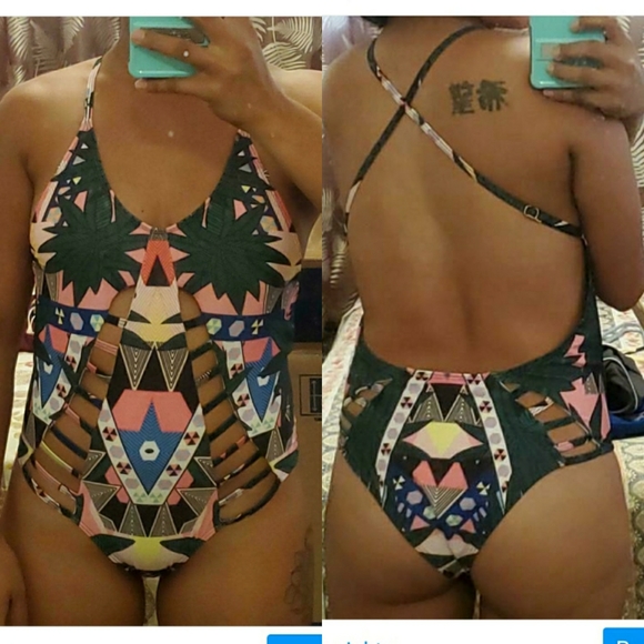 Geometric One piece - Picture 1 of 5